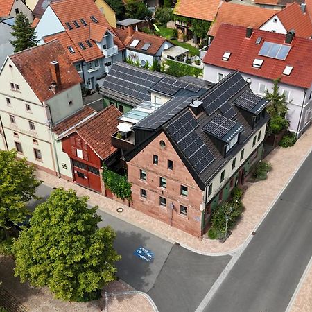 Wirtshaus & Hotel Zur Alten Brauerei Zapf Uettingen Exterior foto